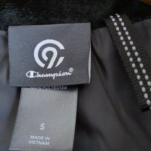 NWT Champion Puffer Vest - Picture 11 of 12